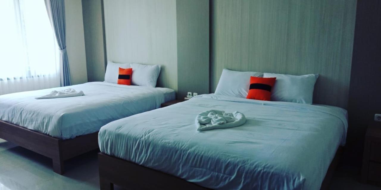 Long Beach Hotel Pangandaran Buitenkant foto