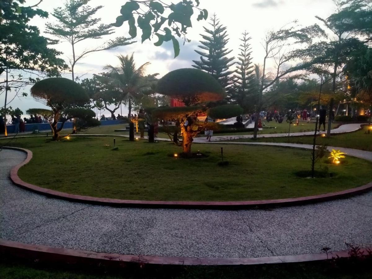 Long Beach Hotel Pangandaran Buitenkant foto